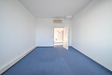 DIETZ! Büro-, Praxis oder sonstige Gewerberäume – zentrale Lage von Babenhausen! Fitnessstudio im EG - Büro 2. OG (664166)