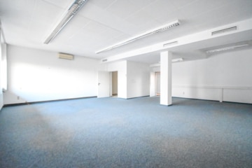 DIETZ! Büro-, Praxis oder sonstige Gewerberäume – zentrale Lage von Babenhausen! Fitnessstudio im EG - Büro 1. OG (664124)