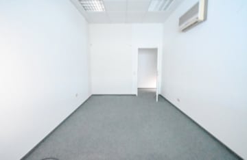 DIETZ! Büro-, Praxis oder sonstige Gewerberäume – zentrale Lage von Babenhausen! Fitnessstudio im EG - Büro 1. OG (664143)