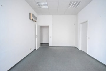 DIETZ! Büro-, Praxis oder sonstige Gewerberäume – zentrale Lage von Babenhausen! Fitnessstudio im EG - Büro 1. OG (664145)