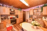 DIETZ: Gepflegte 3 Zimmerwohnung + separates Gästezimmer, Garten, Garage und Klimaanlage! - Küche