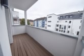 DIETZ: ERSTBEZUG NACH SANIERUNG! Moderne 5-Zimmer Wohnung mit Balkon und Einbauküche! - überdachter Balkon 1 von 2