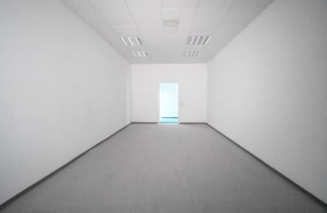 DIETZ! Büro-, Praxis oder sonstige Gewerberäume – zentrale Lage von Babenhausen! Fitnessstudio im EG - Lagerraum 1. OG (664078)