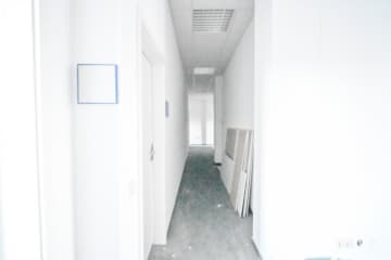 DIETZ! Büro-, Praxis oder sonstige Gewerberäume – zentrale Lage von Babenhausen! Fitnessstudio im EG - Flur 1. OG (664091)