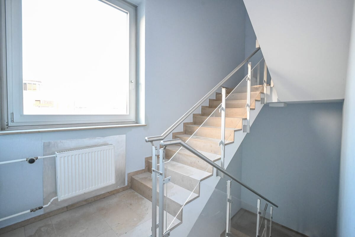 Treppenhaus 1. OG