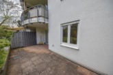 Ihre Terrasse - DIETZ: Einzugsbereite 2-Zimmer-Terrassenwohnung, eigener Garten, Einbauküche und Parkplatz!