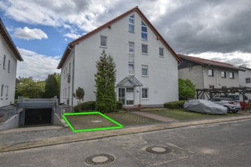 DIETZ: Einzugsbereite 2-Zimmer-Terrassenwohnung, eigener Garten, Einbauküche und Parkplatz! - PKW-Stellplatz (677265)