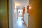 Flur KG - Großzügig geschnittenes Einfamilienhaus mit Doppelgarage, Garten und Terrassenkamin!