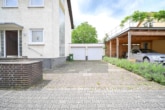 Doppelgarage - Großzügig geschnittenes Einfamilienhaus mit Doppelgarage, Garten und Terrassenkamin!
