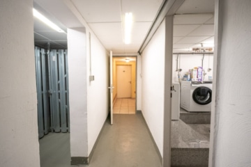 DIETZ: 2-Zimmer-Erdgeschosswohnung mit Balkon! Vermietet seit 2023 - Flur KG (653802)