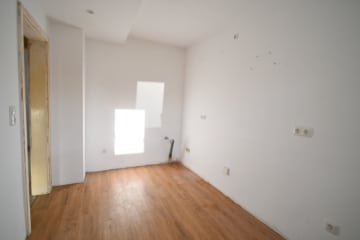 DIETZ: Freistehendes Einfamilienhaus in Pfungstadt! - Schlafzimmer 3 von 3 DG (645189)