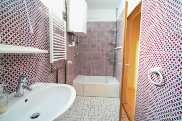 DIETZ: Freistehendes Einfamilienhaus in Pfungstadt! - Tageslichthbad EG (645179)