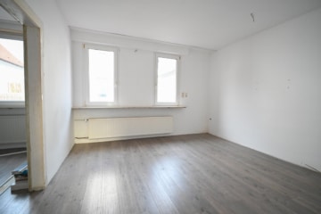 DIETZ: Freistehendes Einfamilienhaus in Pfungstadt! - Wohnbereich (645174)