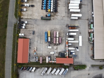 DIETZ: Von 1000m² bis zu maximal 3900m² betonierte Freifläche zu vermieten! - Luftansicht (621264)