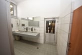 Sanitäranlage - DIETZ: Gewerbeimmobilie mit 1888qm Lager- und Produktionsflächen, Teilbar ab 1772qm für 5000,- netto