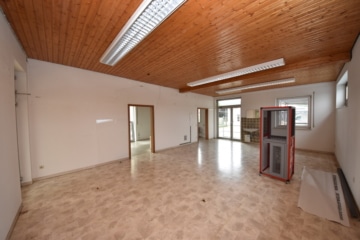 DIETZ: Gewerbeimmobilie mit 1888qm Lager- und Produktionsflächen, Teilbar ab 1772qm für 5000,- netto - Ausstellungsgebäude (633034)