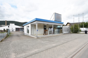 DIETZ: Gewerbeimmobilie mit 1888qm Lager- und Produktionsflächen, Teilbar ab 1772qm für 5000,- netto - Einfahrt und Ausstellungsfläche Büro (633030)