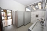 Sanitäranlage - DIETZ: Gewerbeimmobilie mit 1888qm Lager- und Produktionsflächen, Teilbar ab 1772qm für 5000,- netto