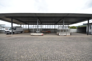 DIETZ: Gewerbeimmobilie mit 1888qm Lager- und Produktionsflächen, Teilbar ab 1772qm für 5000,- netto - ca 21m x 11m (633027)