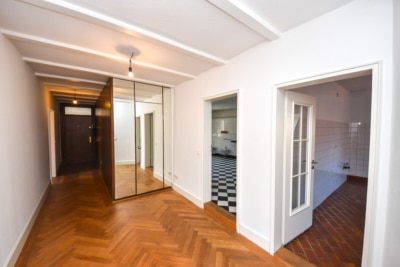 DIETZ: 3,5 Zimmer Bürofläche mit Aufzug – Beste Innenstadtlage von Aschaffenburg! - Flur (697983)