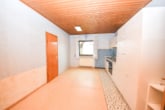 Küche EG - DIETZ: Bungalow mit gepflegtem Garten und großer Garage und ausbaufähigem Dachgeschoss! Gute Lage!
