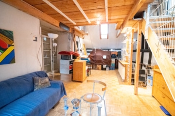 DIETZ: REDUZIERT! Charmantes 2-3 Familienhaus mit viel Platz in Münster/Altheim – Einzelkulturdenkmal! - Atelier OG (635921)