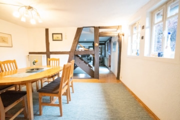 DIETZ: REDUZIERT! Charmantes 2-3 Familienhaus mit viel Platz in Münster/Altheim – Einzelkulturdenkmal! - Essbereich OG (635905)