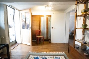 DIETZ: REDUZIERT! Charmantes 2-3 Familienhaus mit viel Platz in Münster/Altheim – Einzelkulturdenkmal! - Schlafzimmer 1 von 3 DG (635932)