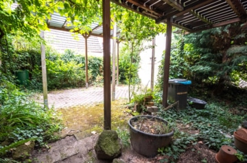 DIETZ: REDUZIERT! Charmantes 2-3 Familienhaus mit viel Platz in Münster/Altheim – Einzelkulturdenkmal! - Carport (635961)