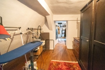 DIETZ: REDUZIERT! Charmantes 2-3 Familienhaus mit viel Platz in Münster/Altheim – Einzelkulturdenkmal! - Schlafzimmer 3 von 3 DG (635936)