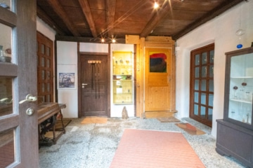 DIETZ: REDUZIERT! Charmantes 2-3 Familienhaus mit viel Platz in Münster/Altheim – Einzelkulturdenkmal! - Diele EG (635942)