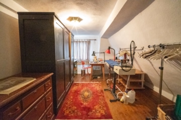 DIETZ: REDUZIERT! Charmantes 2-3 Familienhaus mit viel Platz in Münster/Altheim – Einzelkulturdenkmal! - Schlafzimmer 3 von 3 DG (635935)