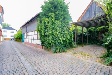 DIETZ: REDUZIERT! Charmantes 2-3 Familienhaus mit viel Platz in Münster/Altheim – Einzelkulturdenkmal! - Außenansicht (635959)