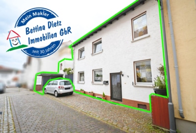 DIETZ: Gepflegtes Einfamilienhaus mit Nebengebäude, Keller und Stellplatzfläche in Groß-Umstadt! - Außenansicht (697287)