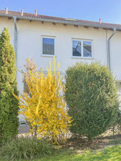 DIETZ: Großes 6-Zimmer-Familienhaus in ruhiger, zentraler Wohnlage in Dieburg! Effizienzklasse A - Außenansicht (698151)