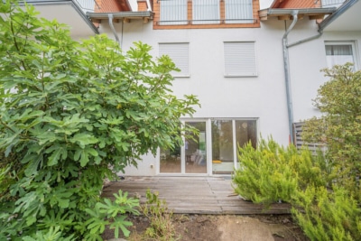 DIETZ: Großes 6-Zimmer-Familienhaus in ruhiger, zentraler Wohnlage in Dieburg! Effizienzklasse A - Außenansicht (698152)