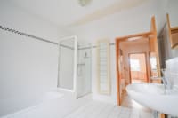 Tageslichtbadezimmer OG