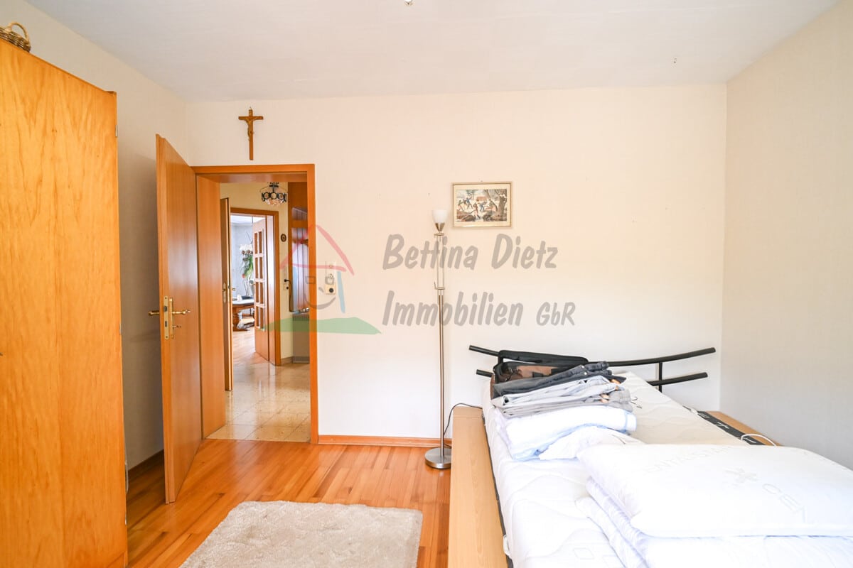 Schlafzimmer 2 EG