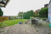 DIETZ: Tolles Einfamilienhaus mit Garten, 2 Terrassen, Doppelgarage und Keller in Großostheim! - Terrasse