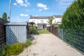 separate Einfahrt - Top gepflegtes RMH mit Garten, Stellplatz, Garage und Solaranlage in guter Lage von Groß-Umstadt!