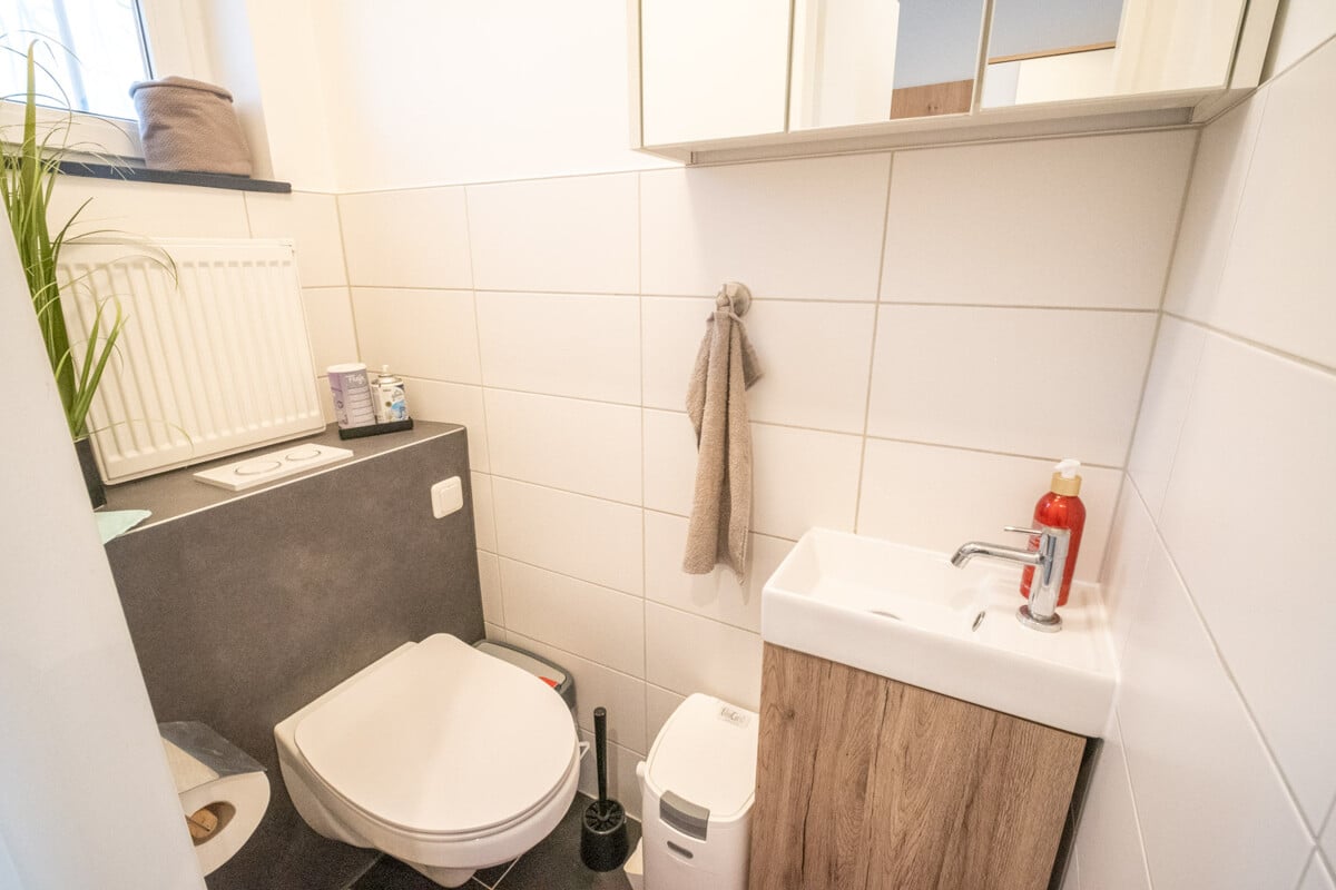 Gäste-WC EG