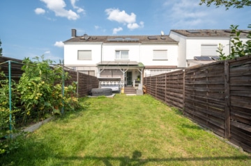 DIETZ**RESERVIERT**Top gepflegtes RMH mit Garten, Stellplatz, Garage und Solaranlage in Groß-Umstadt - Garten (638720)