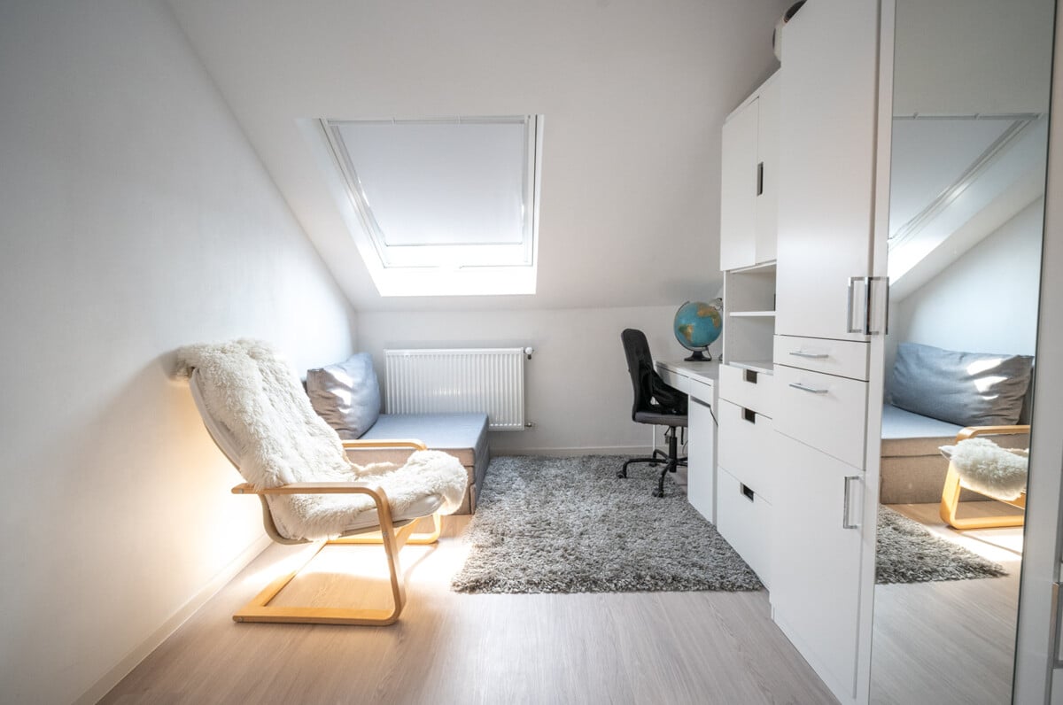 Schlafzimmer DG