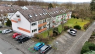 DIETZ: Modernisierte 2-Zimmer-Wohnung mit SÜD-WEST-Balkon in einer Randlage von Dieburg zu verkaufen - Lage Wohnung Lage PKW-Stellplatz