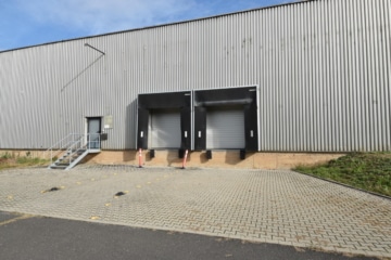 DIETZ: Provisionsfrei 4,- VHB pro qm – Niedrige Nebenkosten! Logistikhalle m. 14 Rolltoren – 800 kVA - Rolltor 13 + 14 (633797)