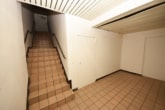 DIETZ: Ladengeschäft in der Fußgängerzone von Aschaffenburg zu vermieten! - Treppenabgang Keller-Lagerfläche