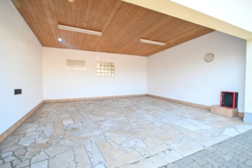 DIETZ: Aussiedlerhof mit großzügigem Wohnhaus und Nebengebäuden in Babenhausen auf über 1,1 ha! - Doppel-Carport (665680)