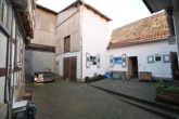 DIETZ: Hofreite mit Scheune im Herzen von Schaafheim - Innenhof