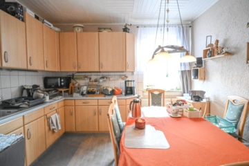 DIETZ: 2-Familienwohnhaushaus mit ausgebauten Dachgeschoss – Zentrale Lage im Mischgebiet! - Küche OG (664254)