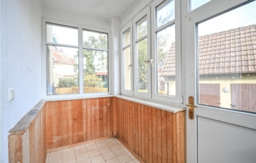 DIETZ: 2-Familienwohnhaushaus mit ausgebauten Dachgeschoss – Zentrale Lage im Mischgebiet! - Terrasse EG (664243)